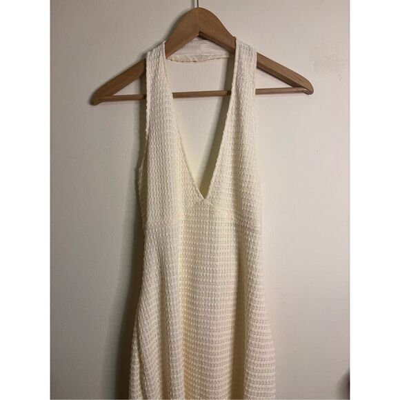 Le Lis Crochet Dress - Picture 1 of 8